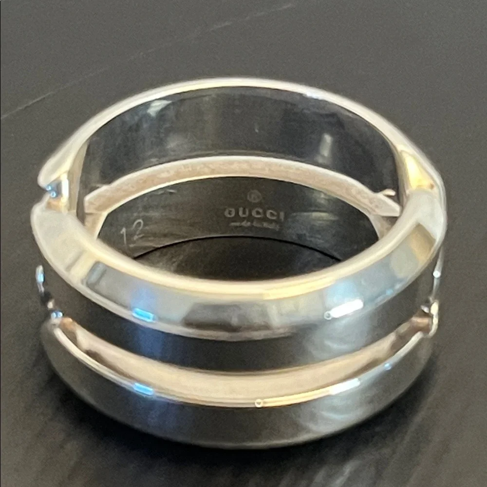 Gucci Infinity Knot Ring Size 6US